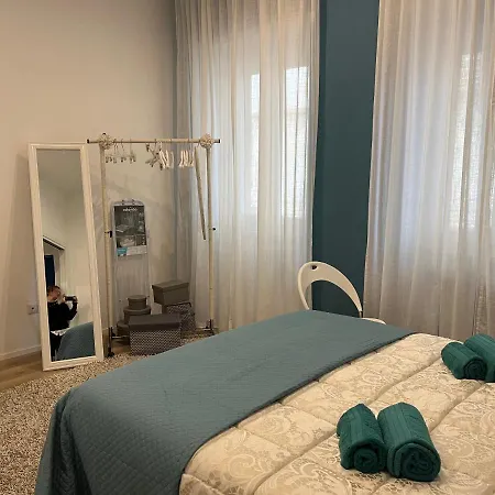 Aurelio Luxury Retreat - Vatican & Metro Apartment